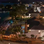 Sailinn House *